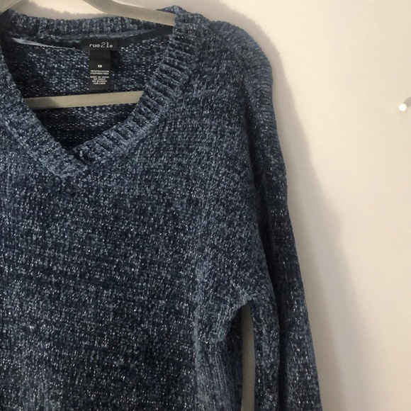 Blue sparkly EXTREMELY soft sweater! - Picture 2 of 3